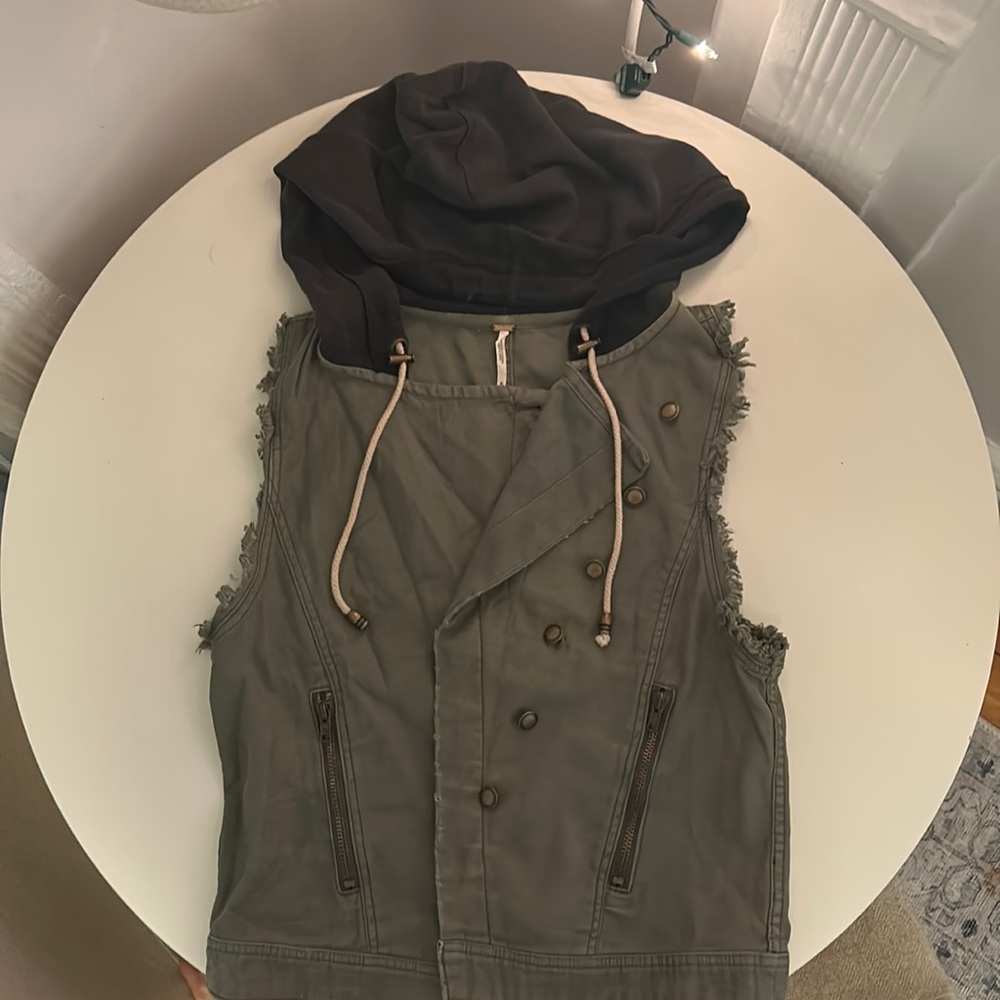Free people vest